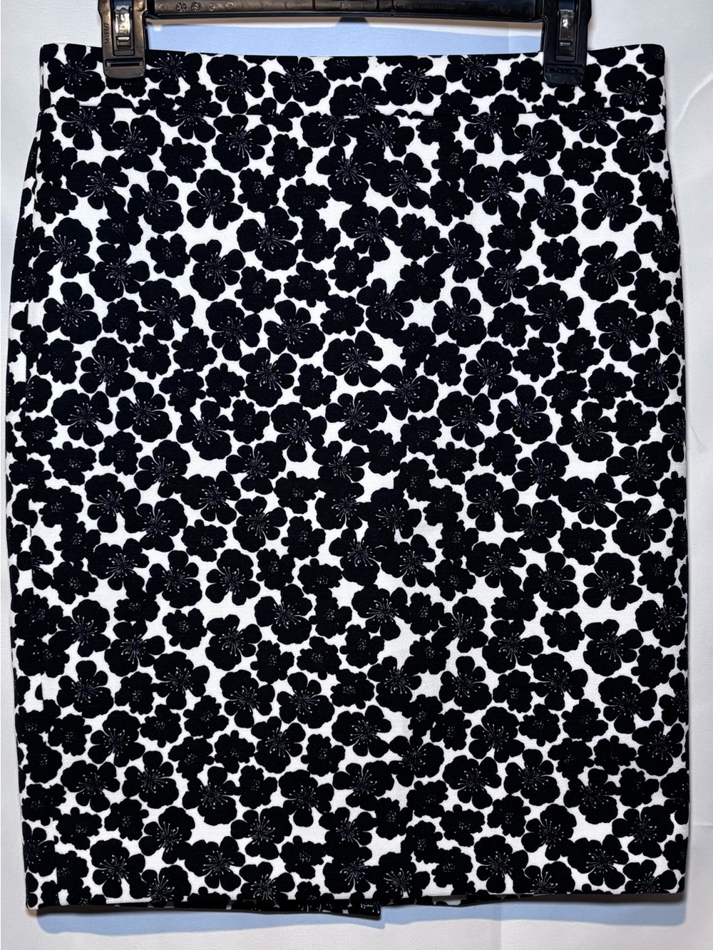 J.Crew White Black Floral Print Pencil Skirt Size 4